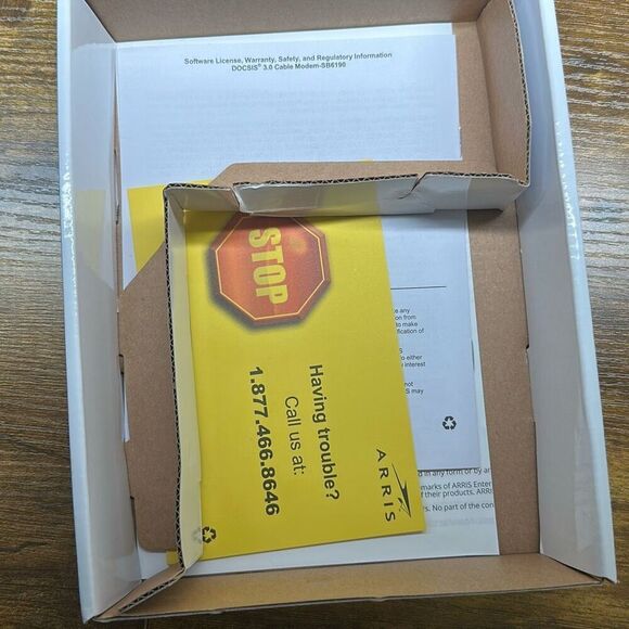 ARRIS SURFboard White SB6190 DOCSIS 3.0 Cable Modem 1.4gbps 32x8 Modem Channels - Picture 9 of 9